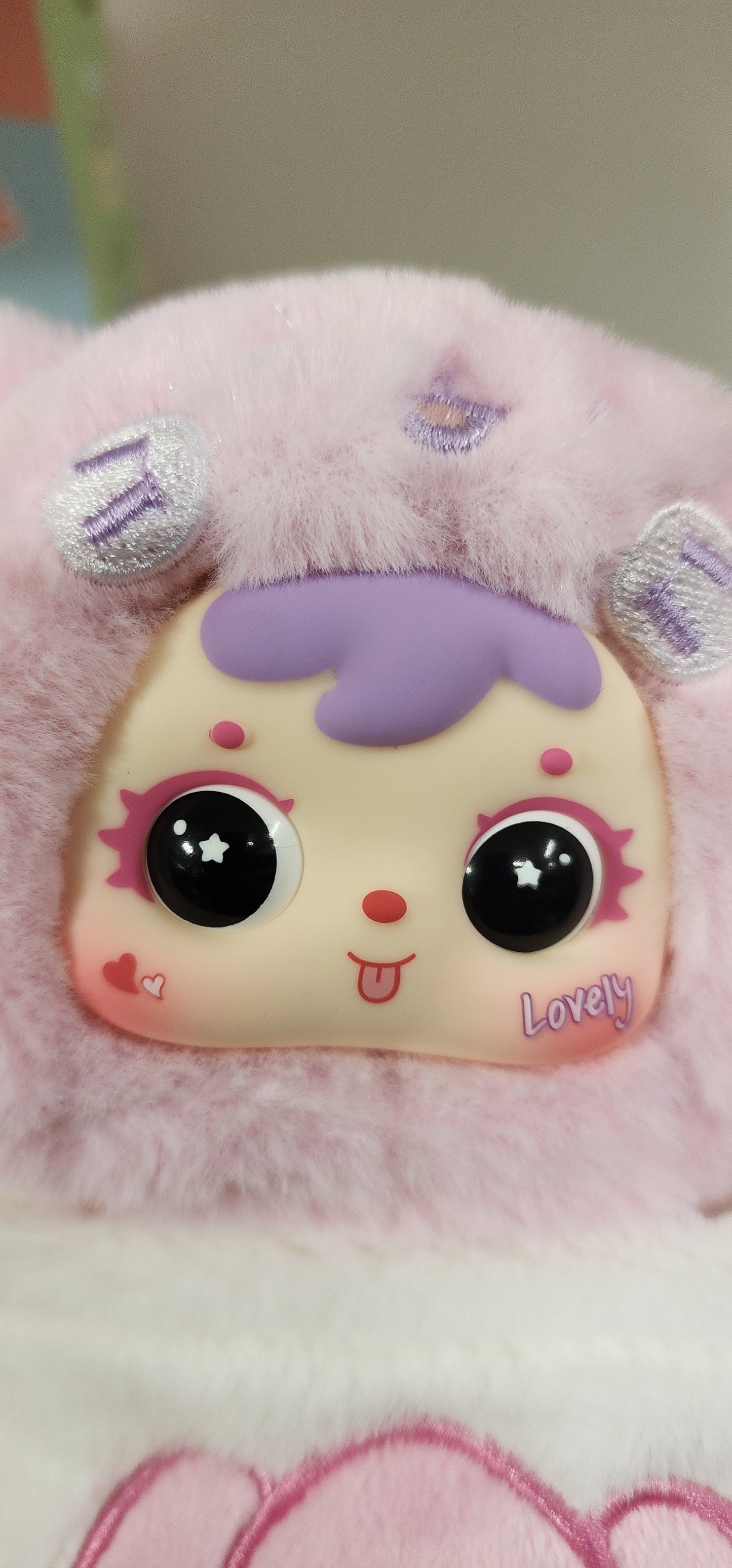 Samuel mobile phone bag(flower admiring kitten)